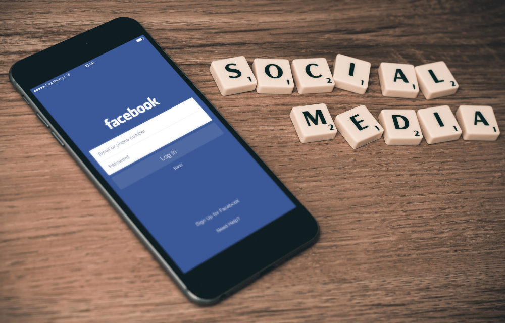 Grundlagen Social Media mit Facebook, Instagram & LinkedIn